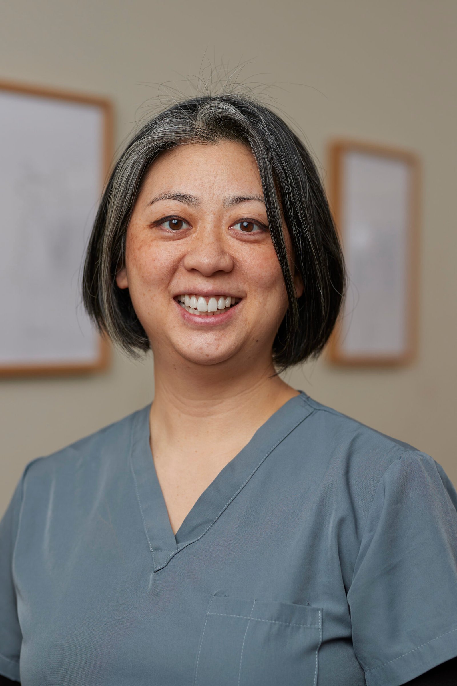 Oak Park Clinic practitioner, providing expert osteopathy and massage therapy near Fleet and Farnham